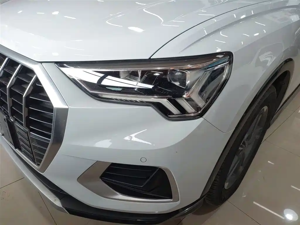 Audi Q3 2021 — фото 18