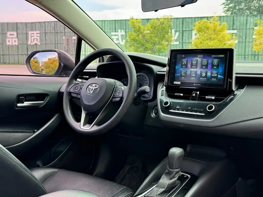 Toyota Corolla 2020 — фото 19