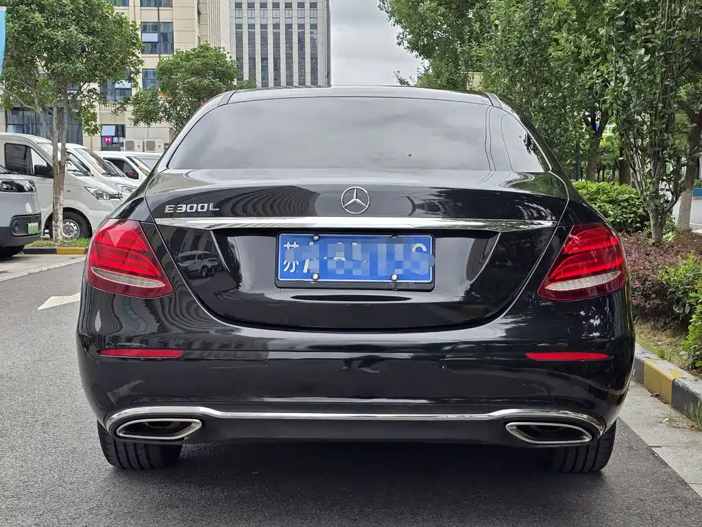 Mercedes-Benz E-Class 2017