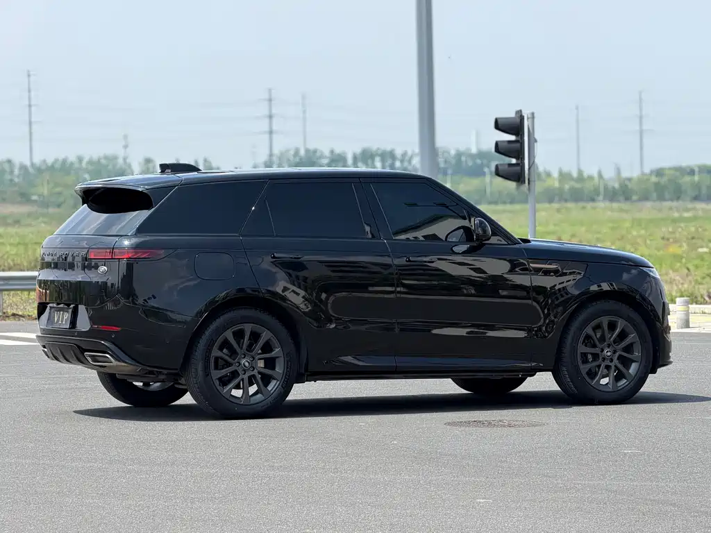 Land Rover Sport 2023 — фото 17