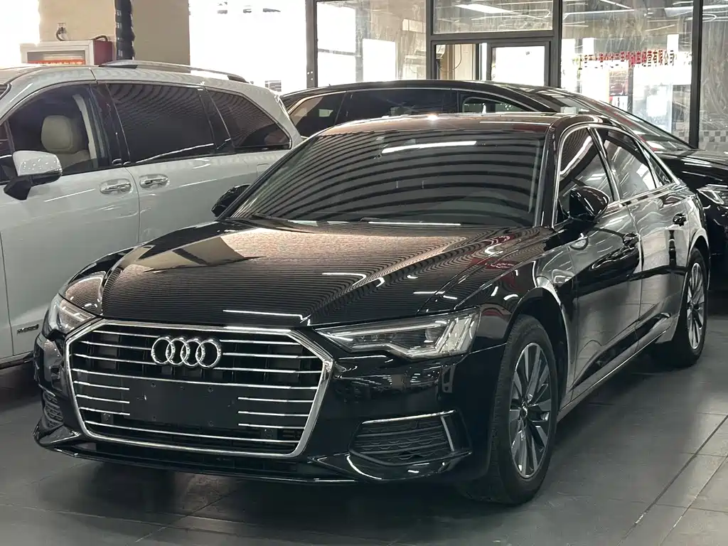Audi A6L 2020 — фото 1