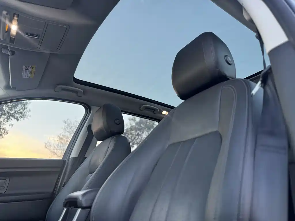 Land Rover Discovery Sport 2016 — фото 22