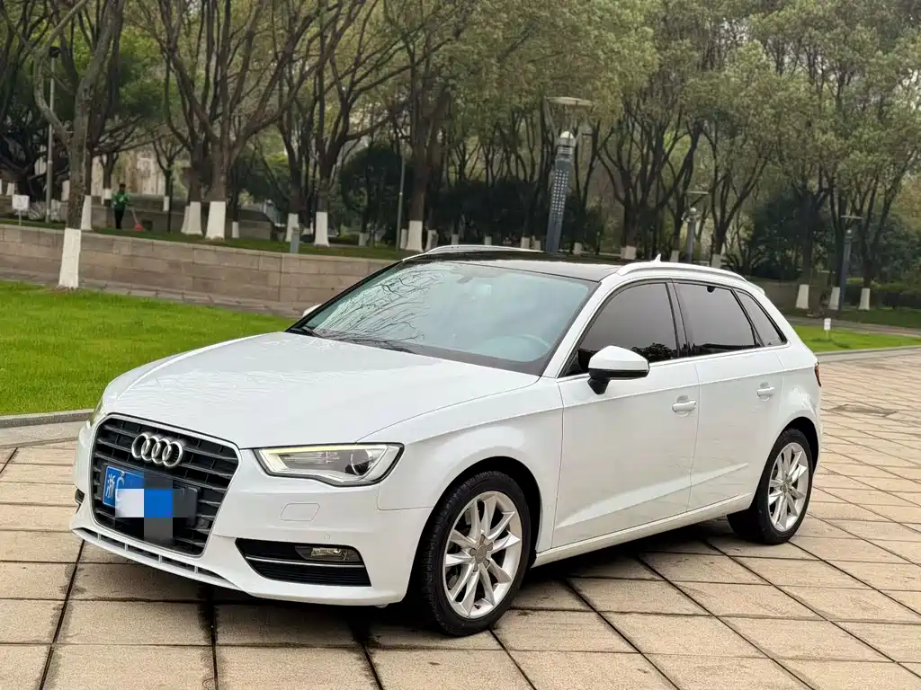 Audi A3 2017 — фото 1
