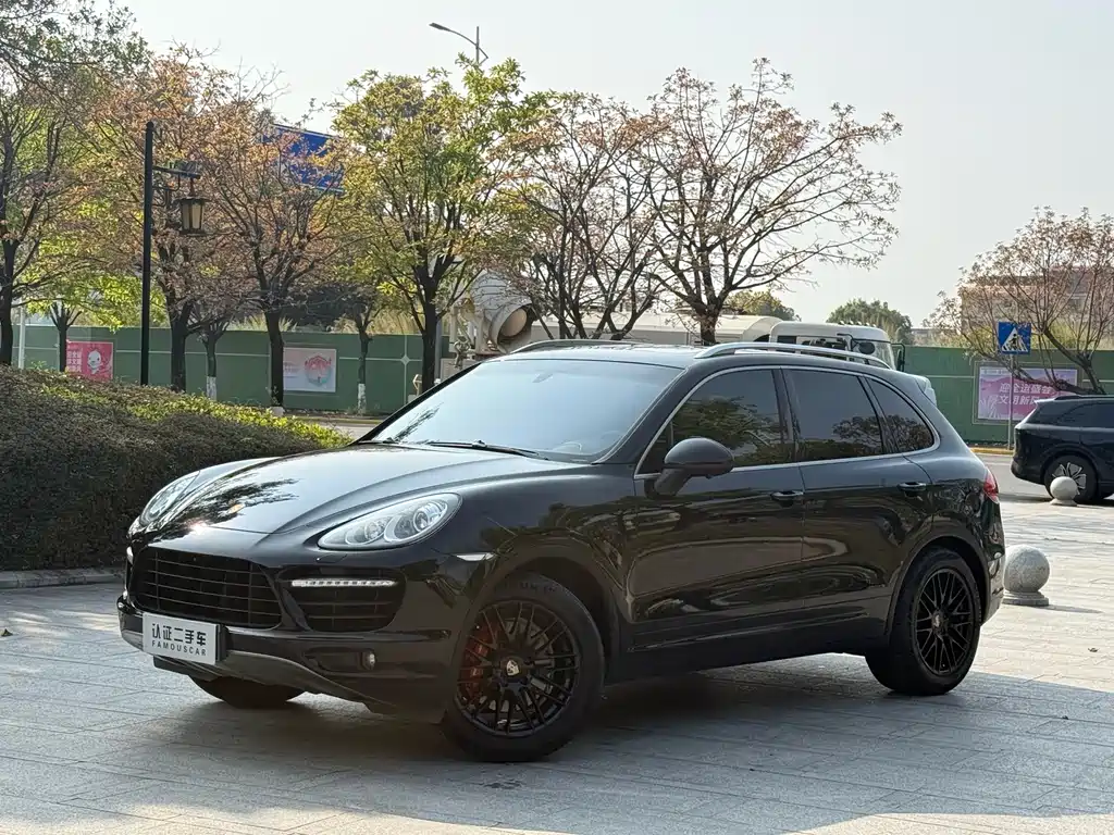Porsche Cayenne 2014 — фото 1