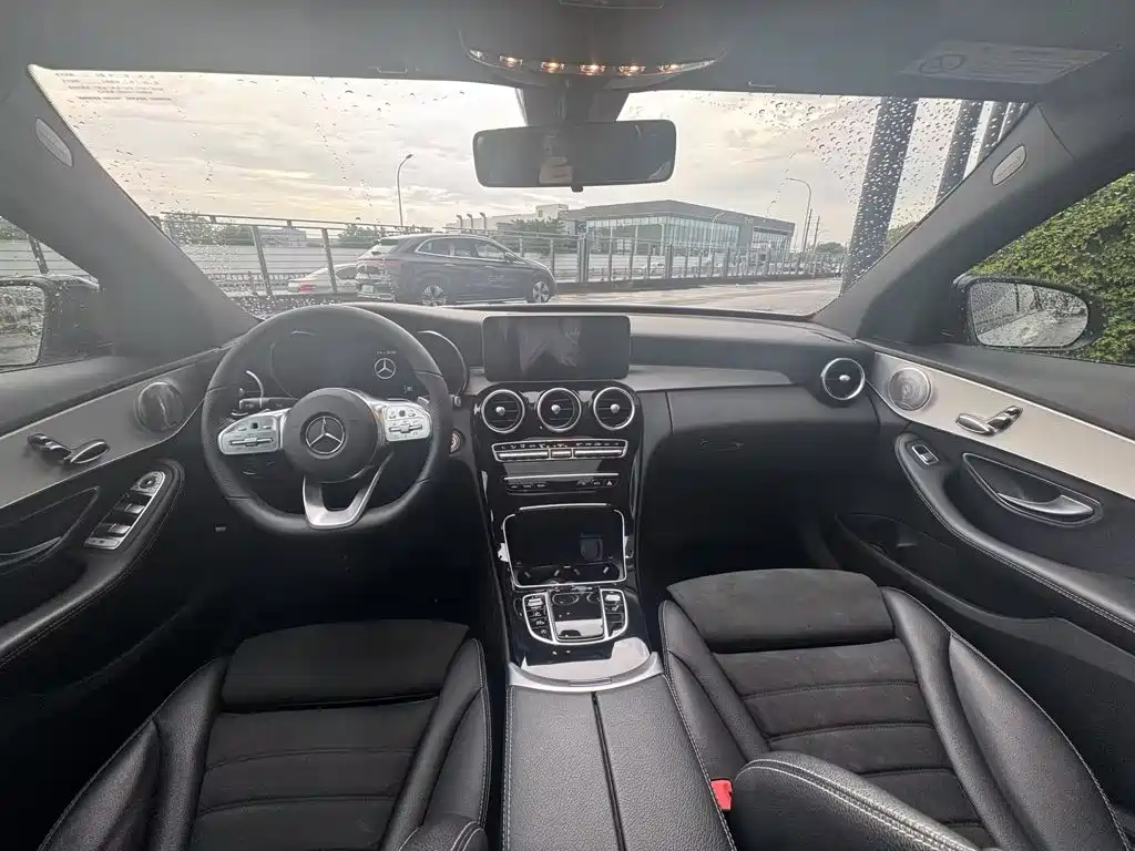 Mercedes-Benz C-Class 2021
