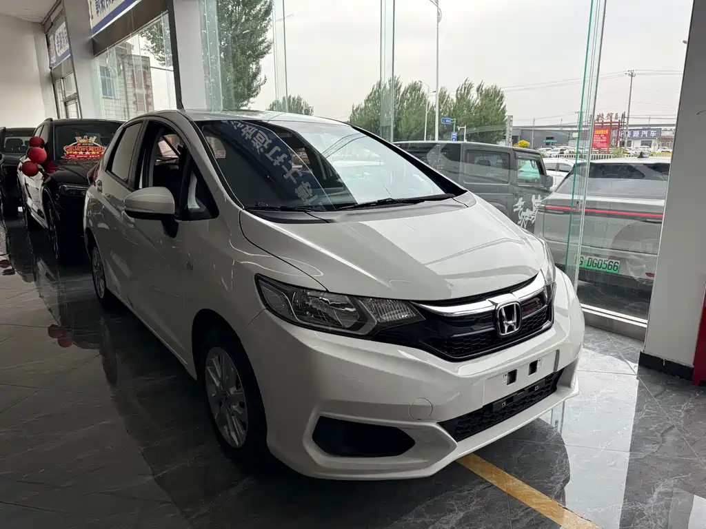 Honda Fit 2019 — фото 1