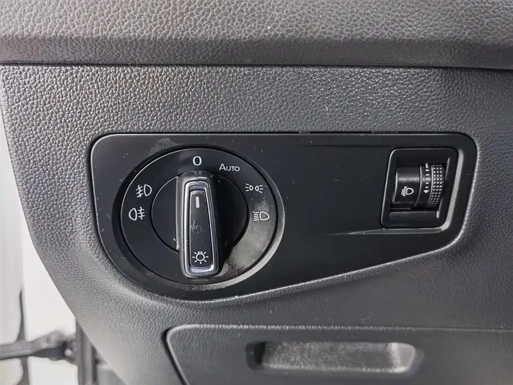 Volkswagen Tiguan L 2019 — фото 21