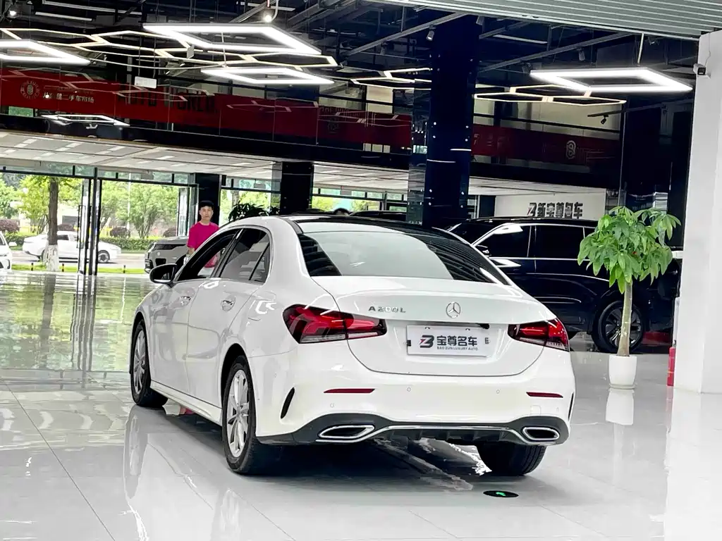 Mercedes-Benz A-Class 2021 — фото 18