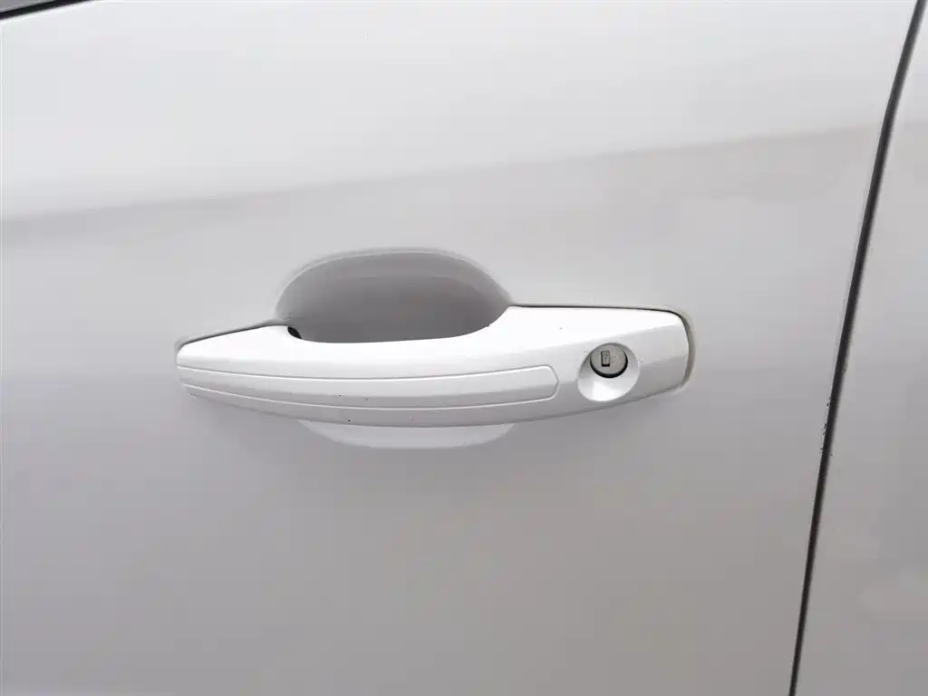 Lincoln MKC 2017 — фото 18