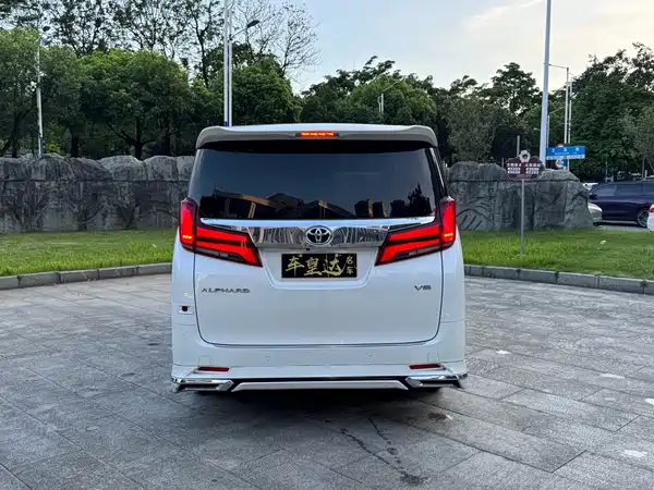Toyota Alphard 2019