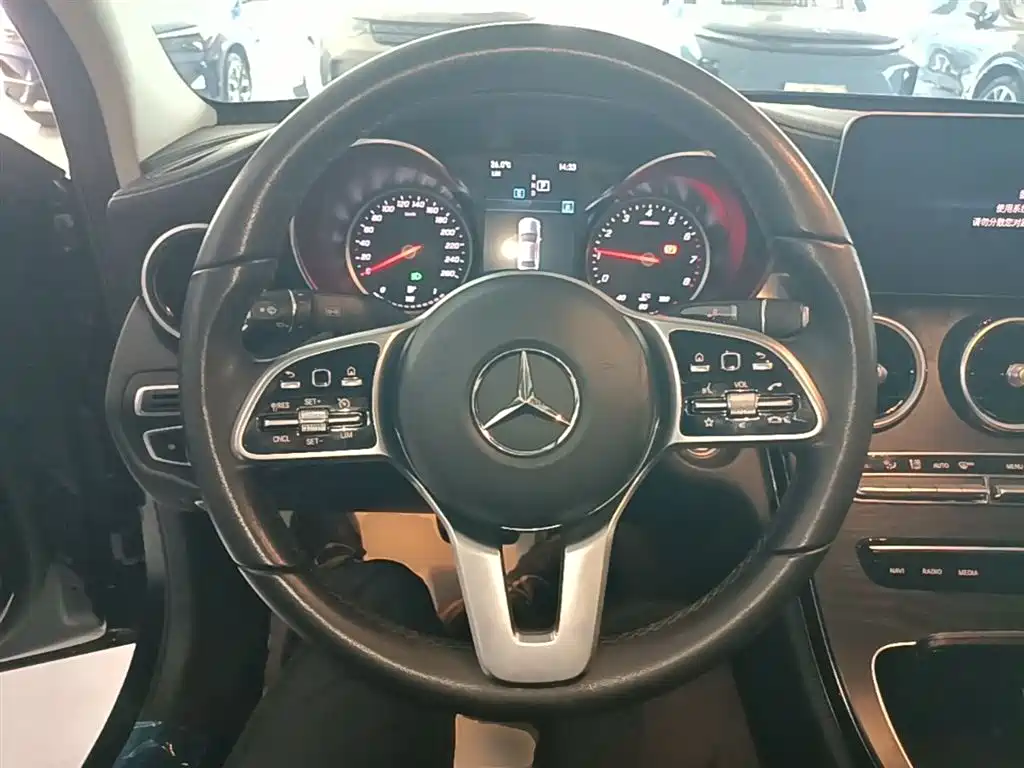 Mercedes-Benz C-Class 2019 — фото 11