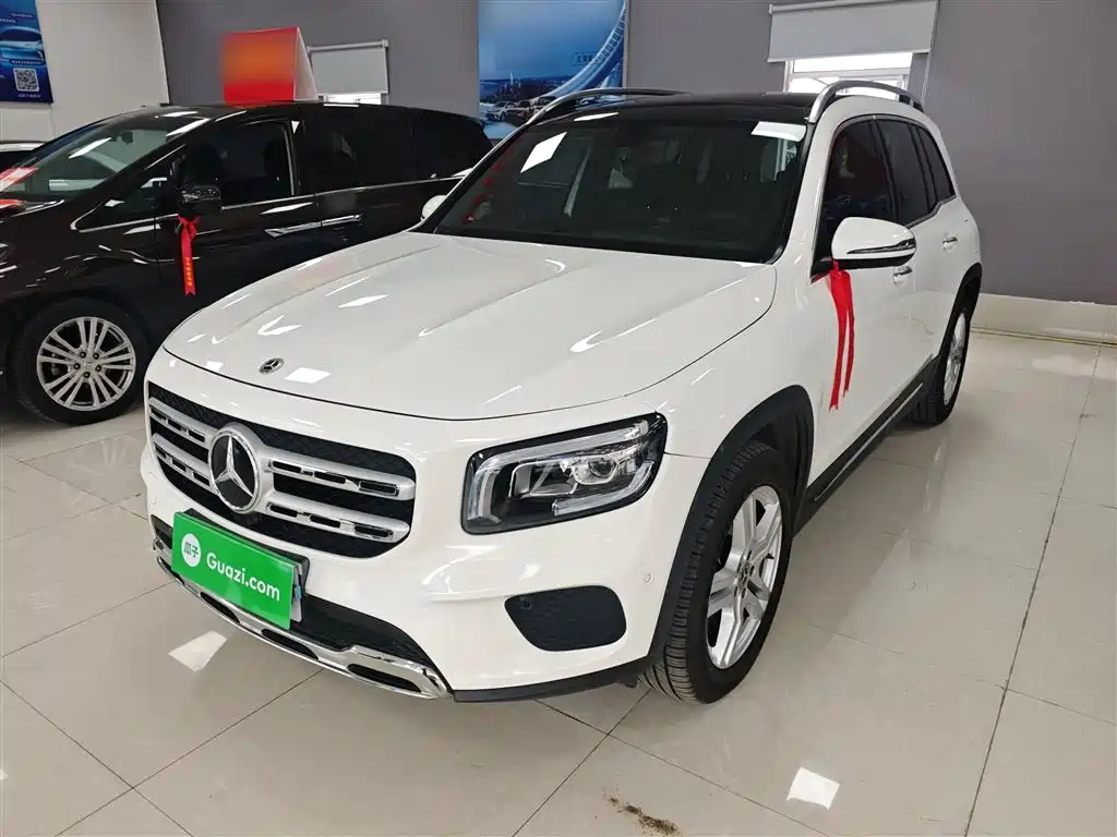 Mercedes-Benz GLB 2021 — фото 1