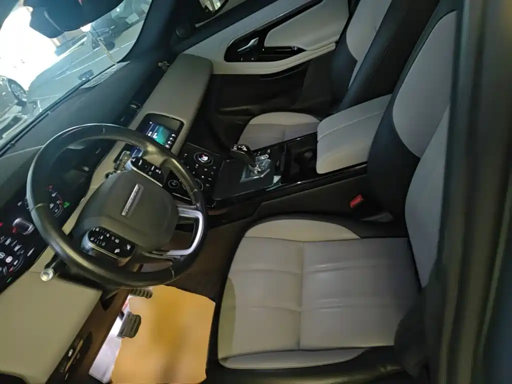 Land Rover Range Rover Evoque 2021 — фото 15