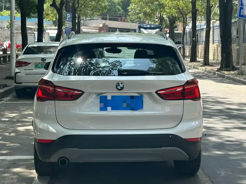 BMW X1 2019 — фото 8