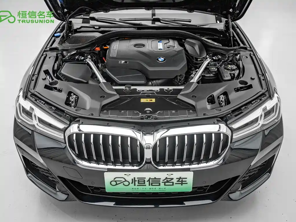 BMW 5 Series New Energy 2023 — фото 21