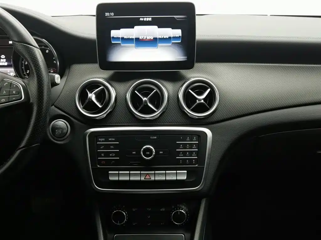Mercedes-Benz GLA 2019 — фото 12