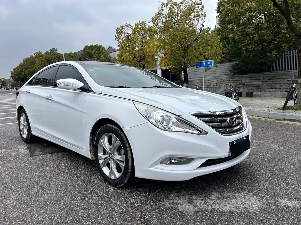 Hyundai Sonata 2014 — фото 3