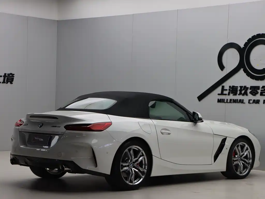 BMW Z4 2022 — фото 23