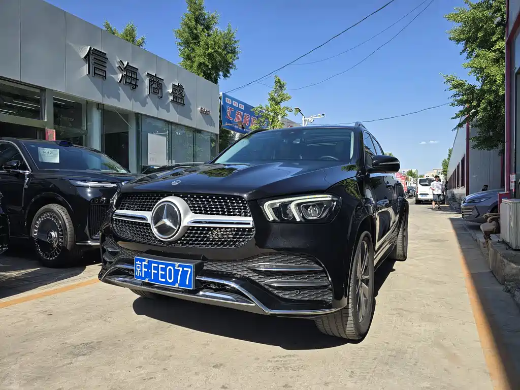 Mercedes-Benz GLE 2023 — фото 1