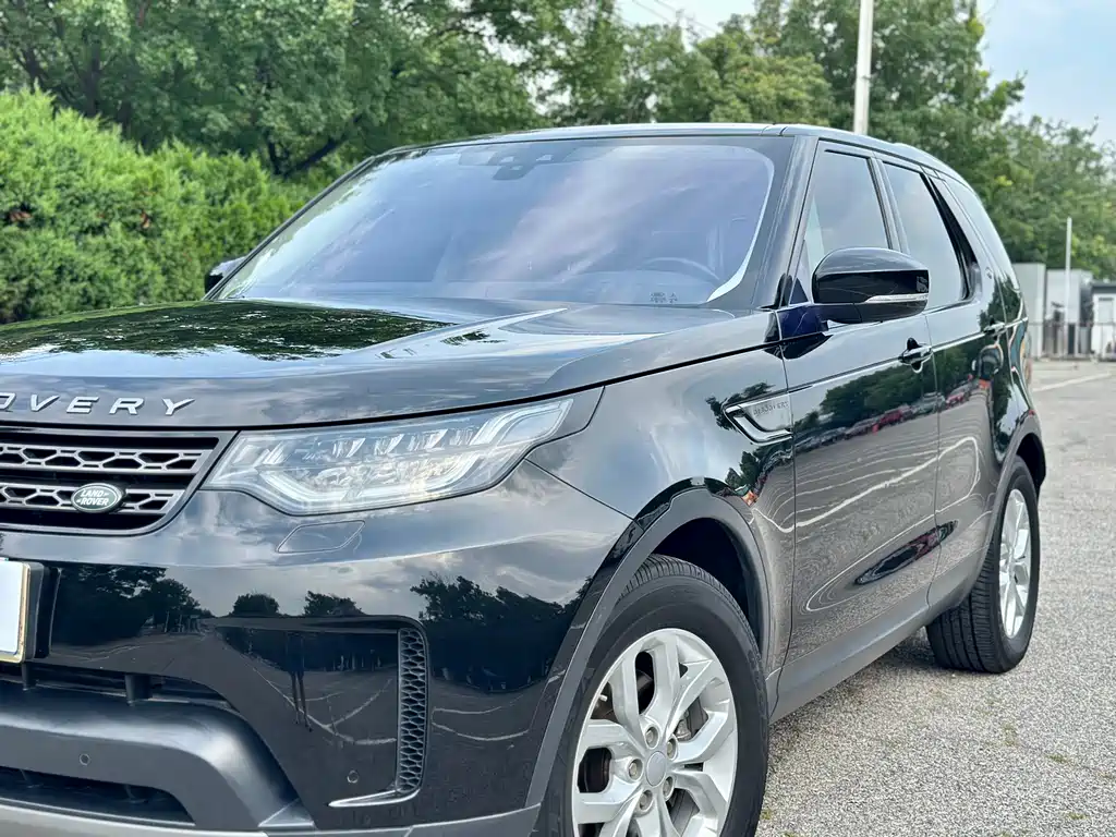 Land Rover Discovery 2018