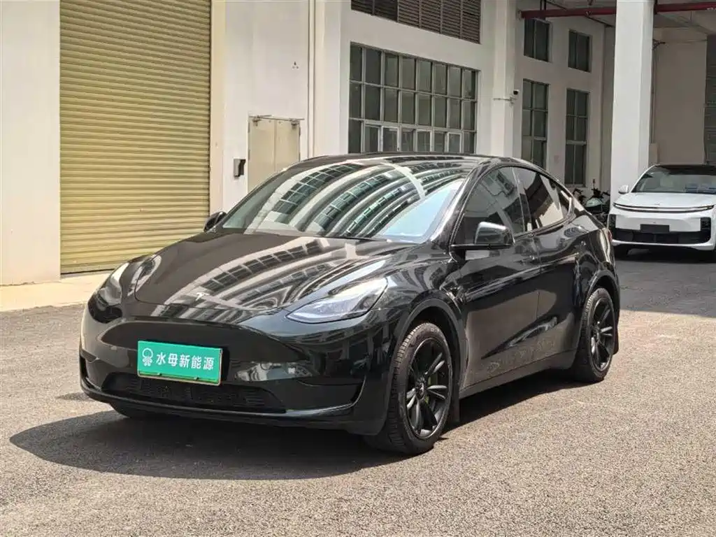 Tesla Model Y 2023 — фото 1