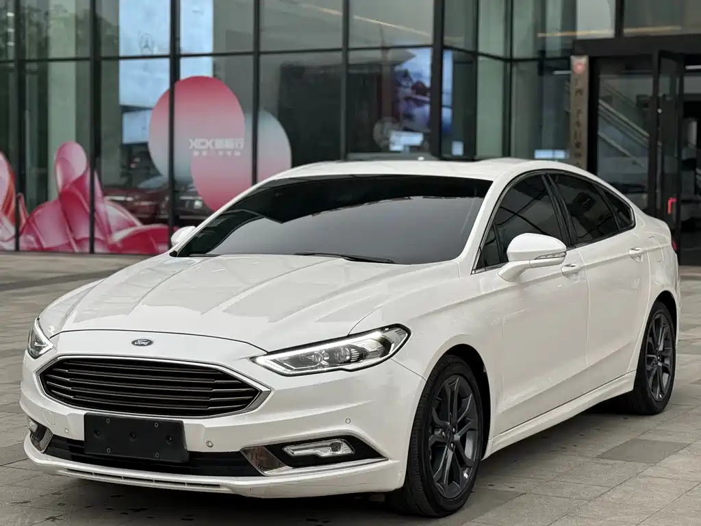 Ford Mondeo 2018 — фото 1