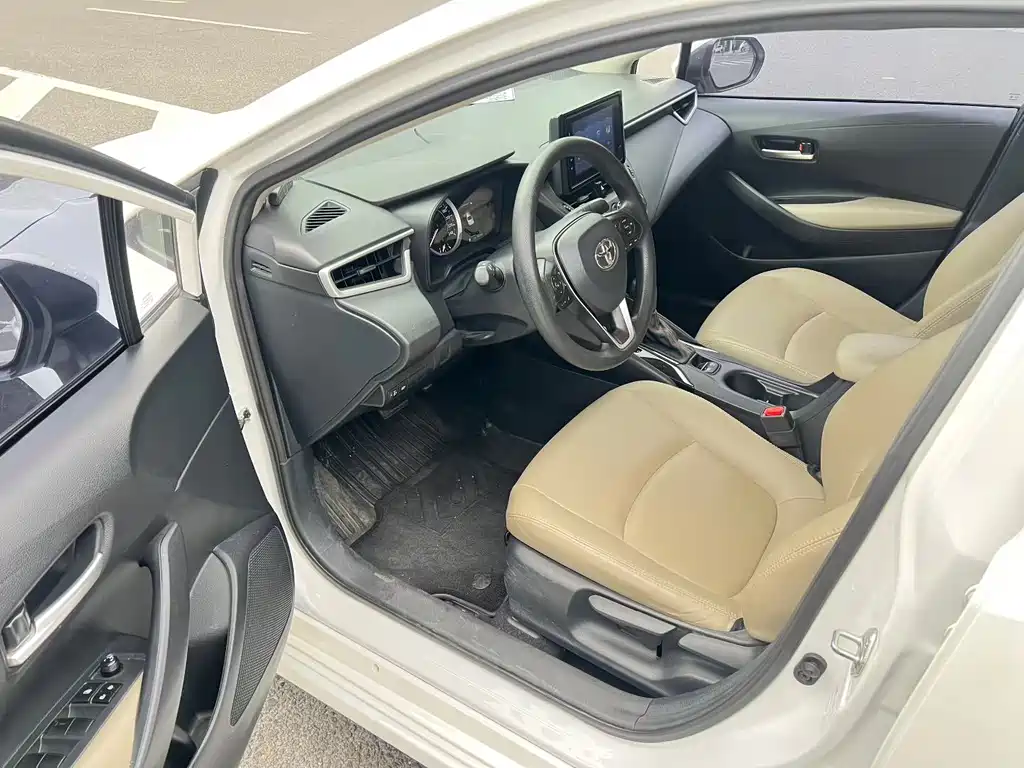 Toyota Corolla 2021 — фото 4