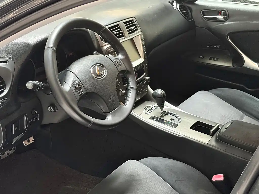 Lexus IS 2007
