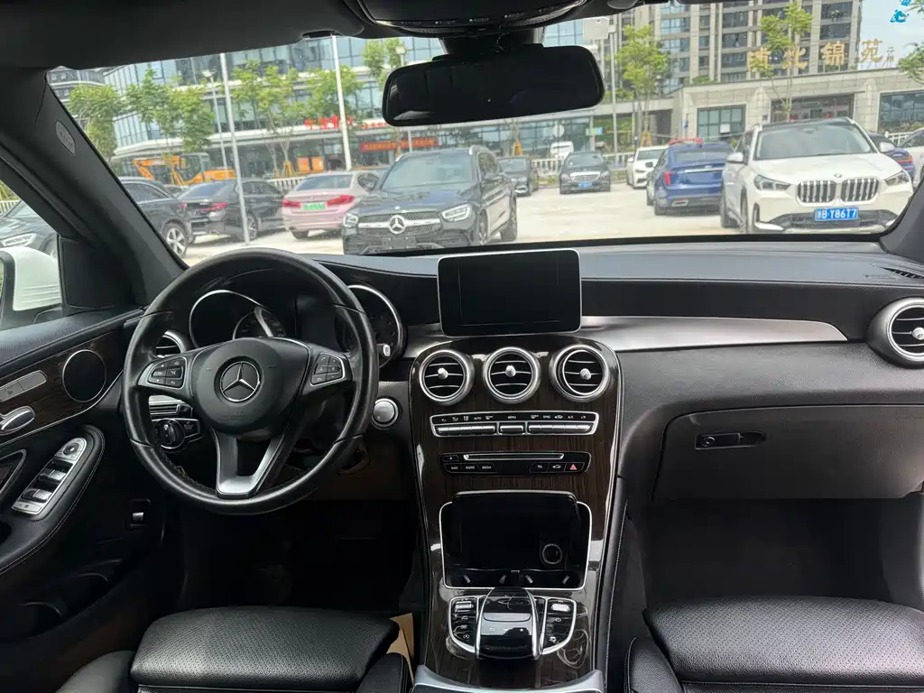 Mercedes-Benz GLC 2018 — фото 6