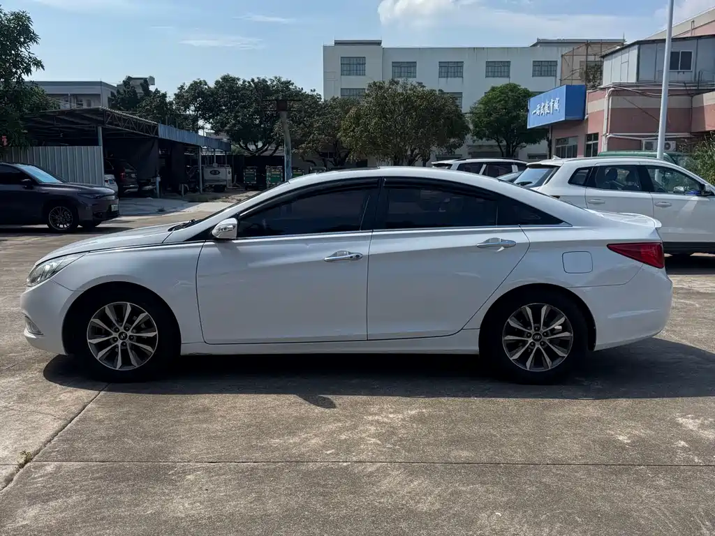 Hyundai Sonata 2014 — фото 6