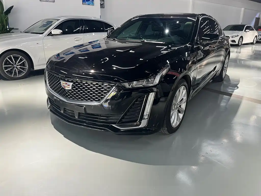 Cadillac CT5 2021 — фото 1