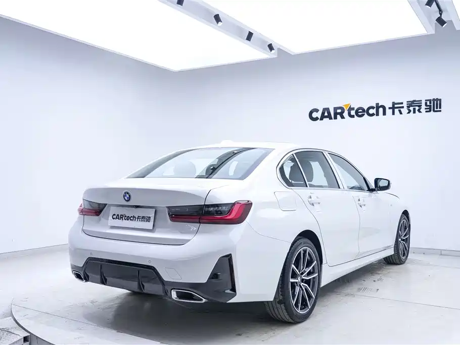 BMW 3 Series 2023