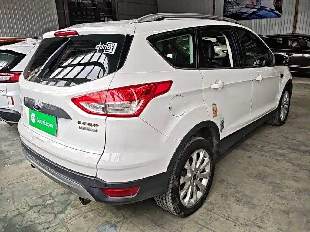 Ford Kuga 2015 — фото 7