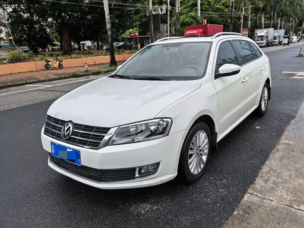 Volkswagen Gran Lavida 2015