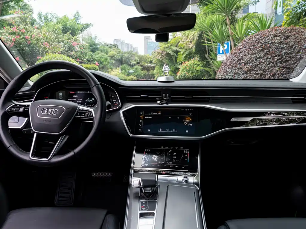 Audi A7 2023 — фото 4