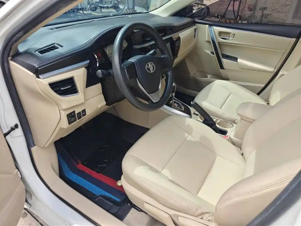 Toyota Corolla 2015