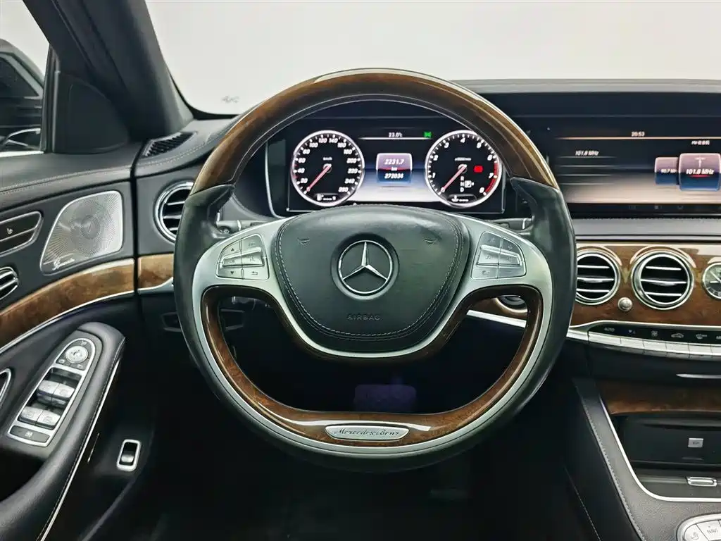 Mercedes-Benz S-Class 2015 — фото 11