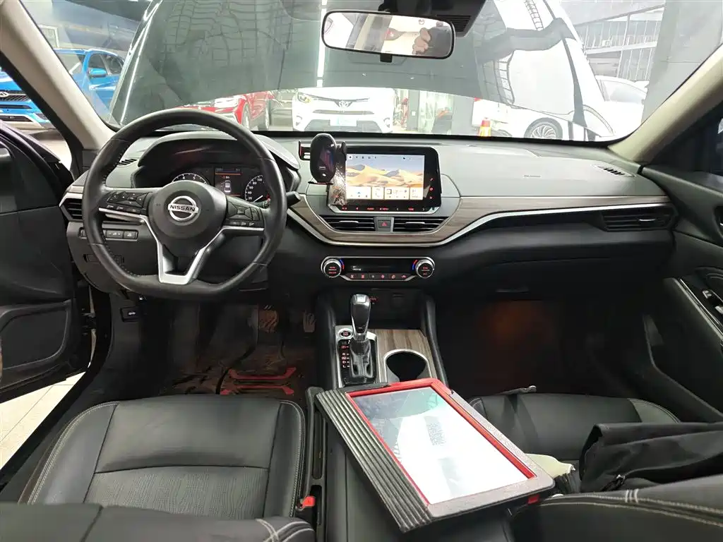 Nissan Teana 2023 — фото 10