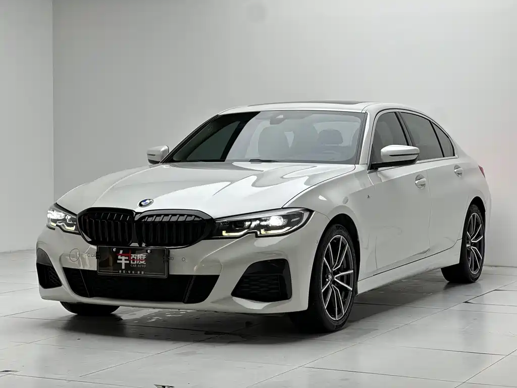 BMW 3 Series 2021 — фото 1