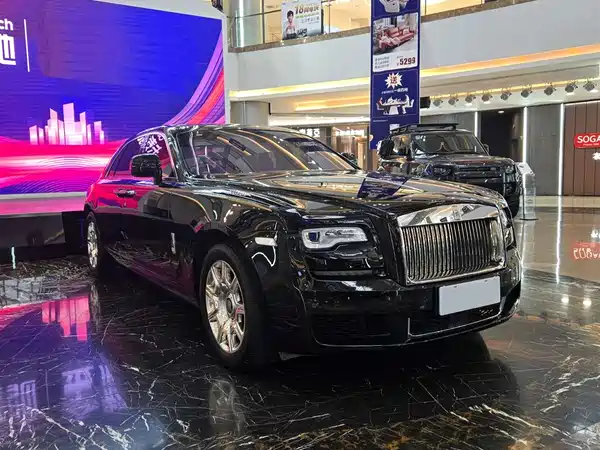 Rolls-Royce Ghost 2010