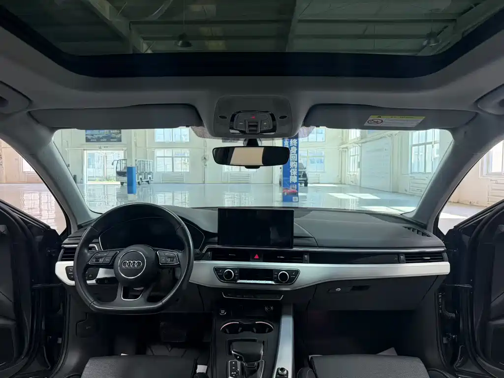 Audi A4L 2023 — фото 7
