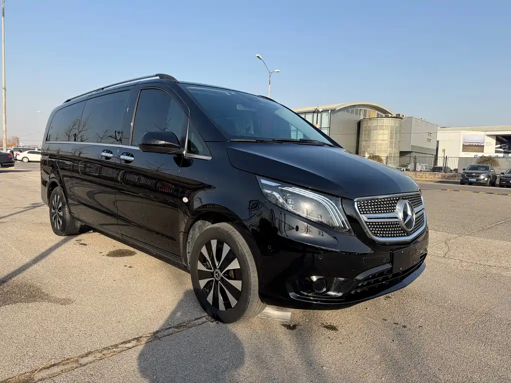 Mercedes-Benz Vito 2023 — фото 3