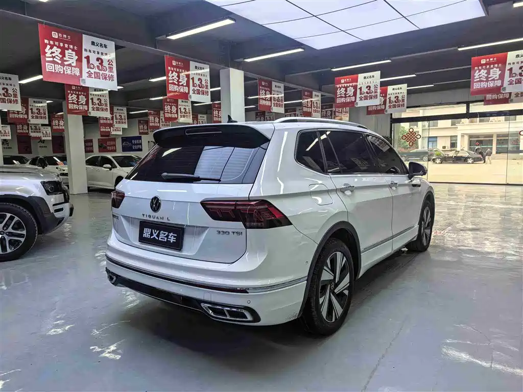 Volkswagen Tiguan L 2023 — фото 8