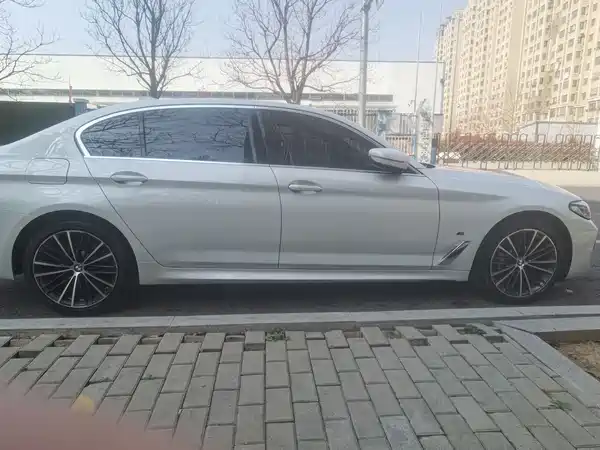 BMW 5 Series 2023