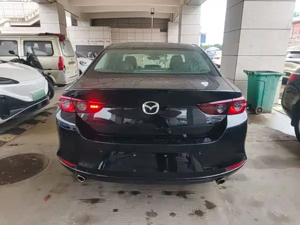 Mazda 3 Axela 2021
