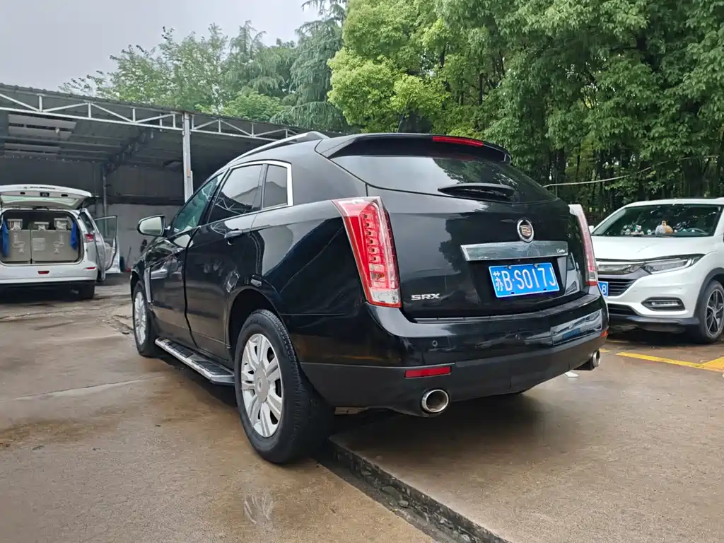 Cadillac SRX 2014 — фото 4