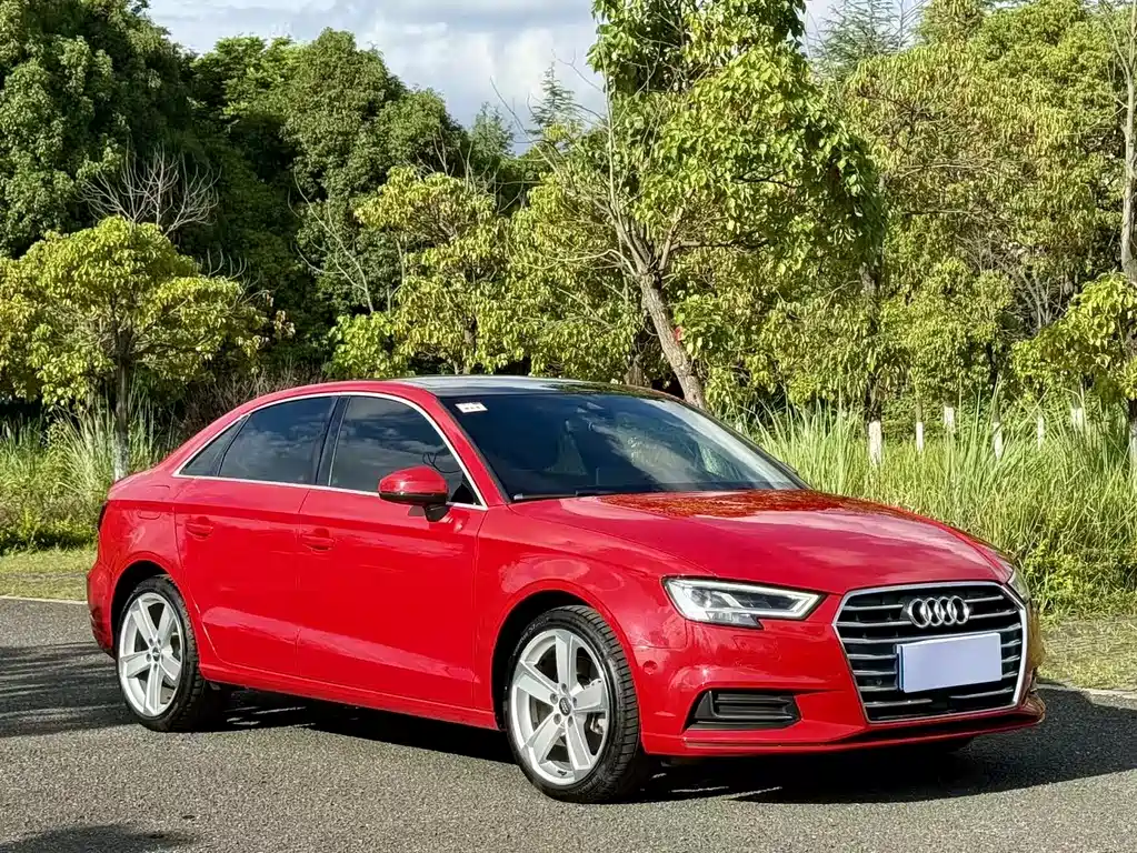 Audi A3 2019 — фото 3
