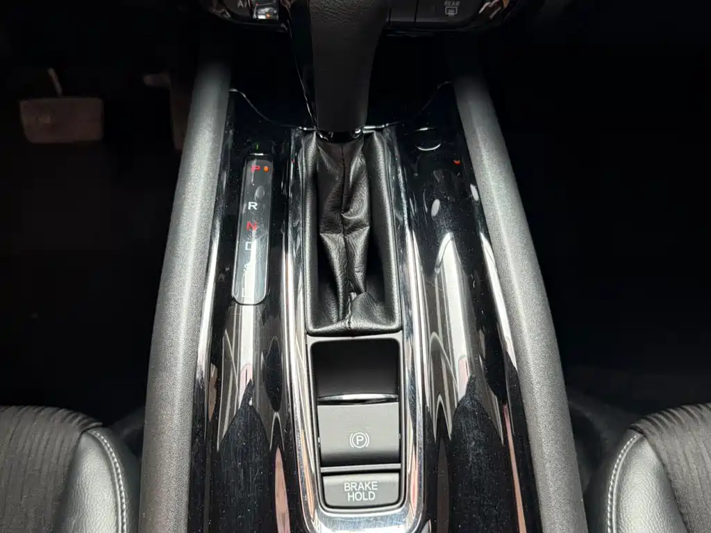 Honda Vezel 2020 — фото 15