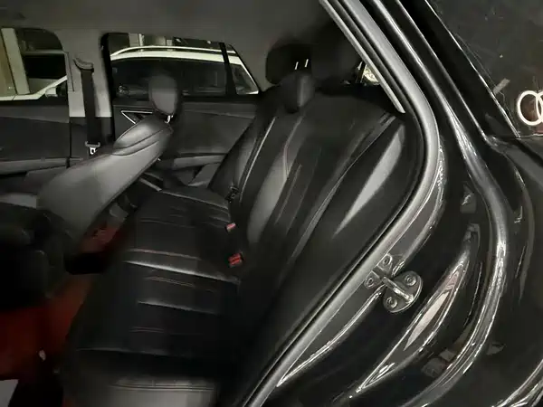 Audi Q2L 2022