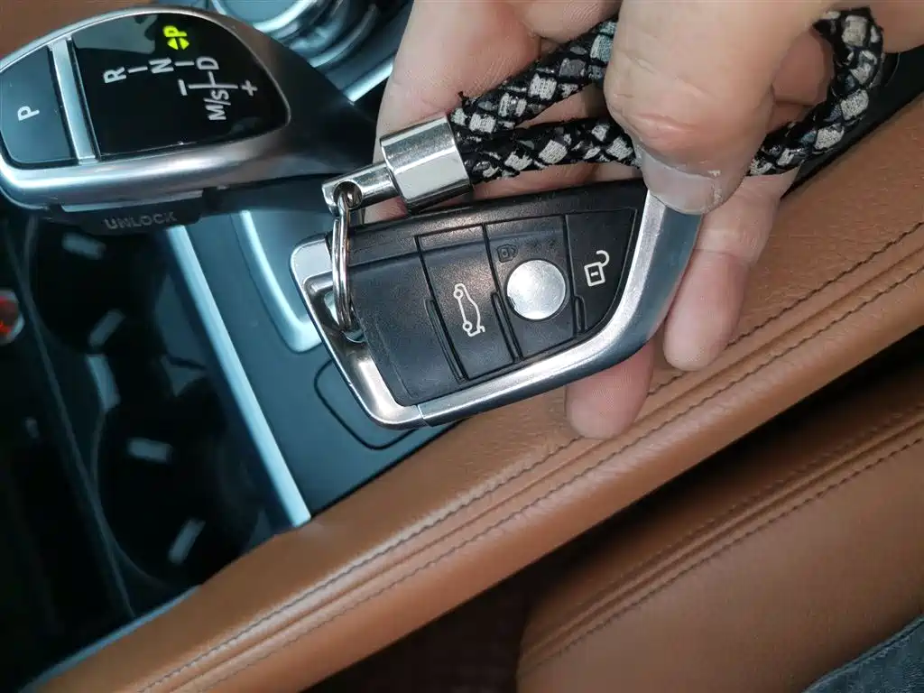 BMW X6 2015 — фото 17